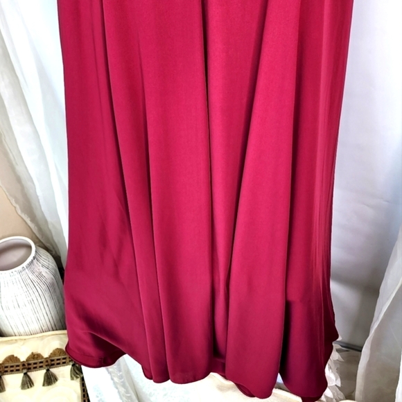 Forever New size 12 red satin maxi dress with full drape wide skirt - Picture 11 of 15